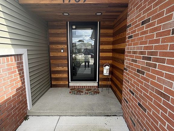 2nd image of 1709 Copeland Cir
