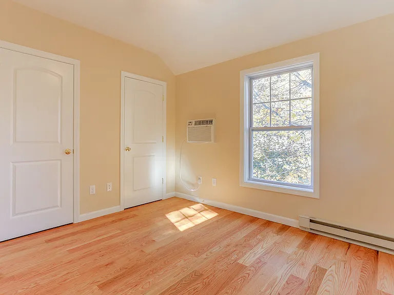 51 Warner St — Photo 19