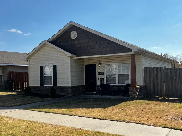 (undisclosed Address), Fayetteville, AR 72704
