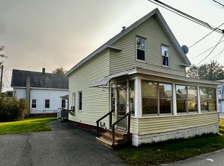 10 Carey Ln, Waterville, ME 04901
