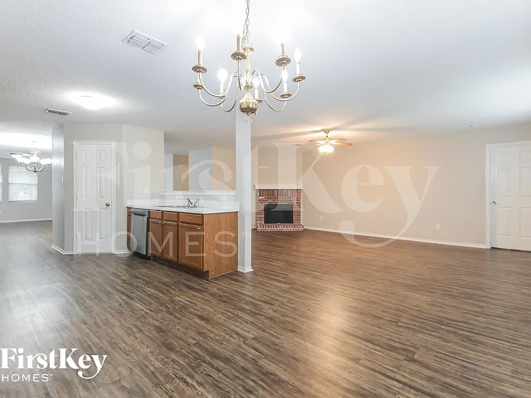 3716 Mariner St — Photo 8