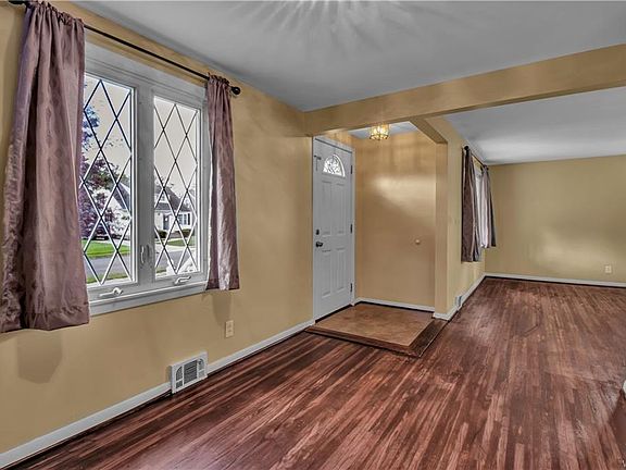 5th image of 338 Forbes Ave