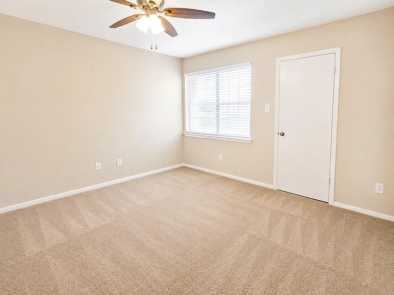 2506 Radcliffe Dr — Photo 5