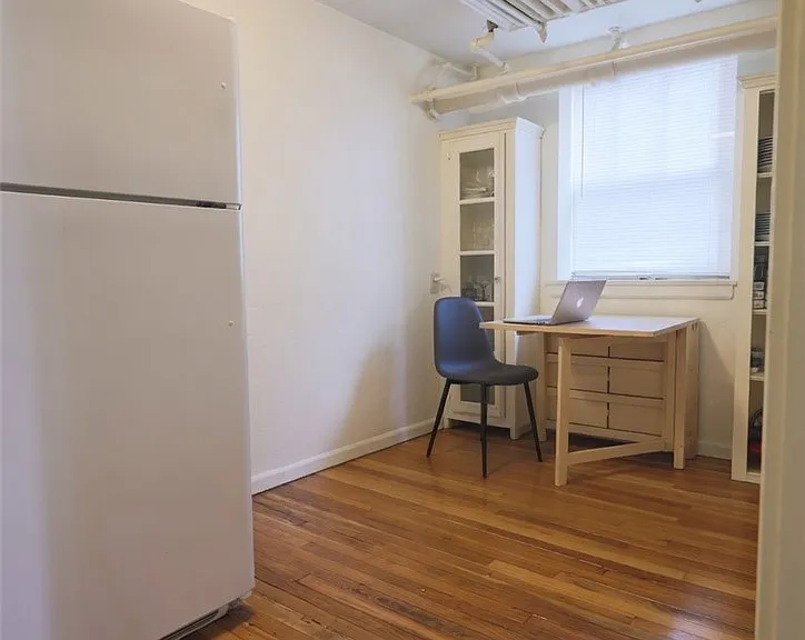 50 Academy Ave #31 — Photo 7