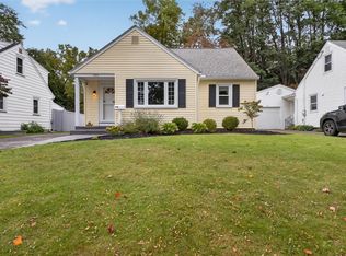 200 Winstead Rd, Rochester, NY 14609