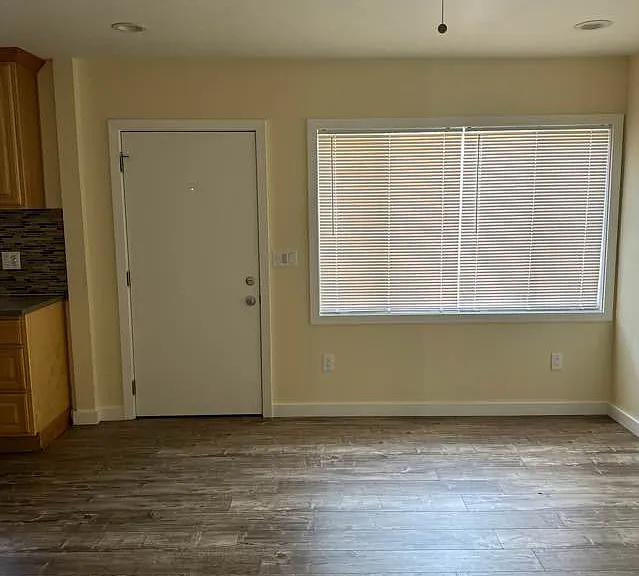 6401 S Victoria Ave — Photo 5
