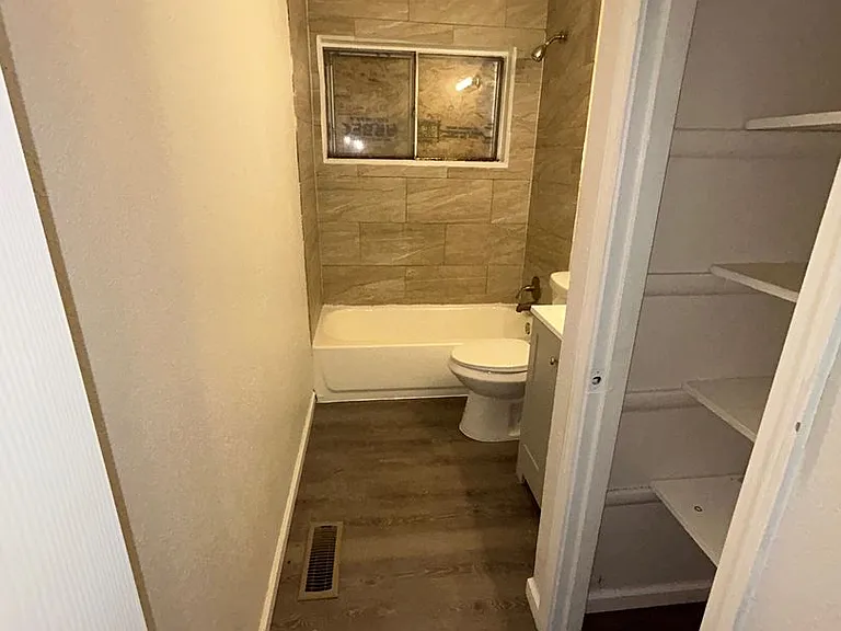 1706 Andrews Dr — Photo 8