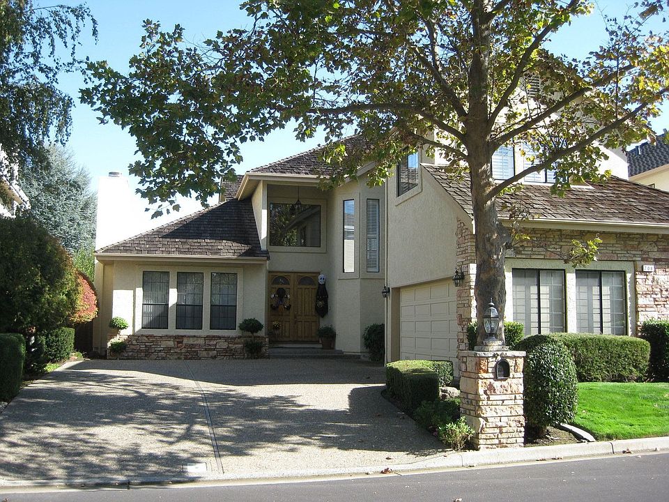 1st image of 708 Blue Spruce Dr
