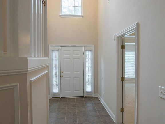 4th image of 553 White Stone Way