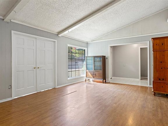 5th image of 5437 Prince Dr