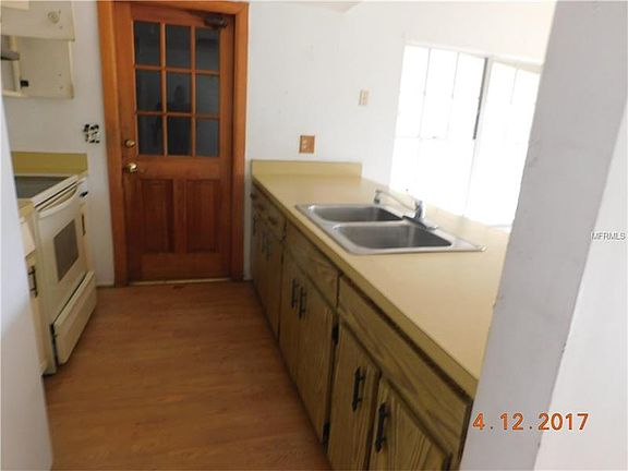 5th image of 1210 Windy Hill Dr