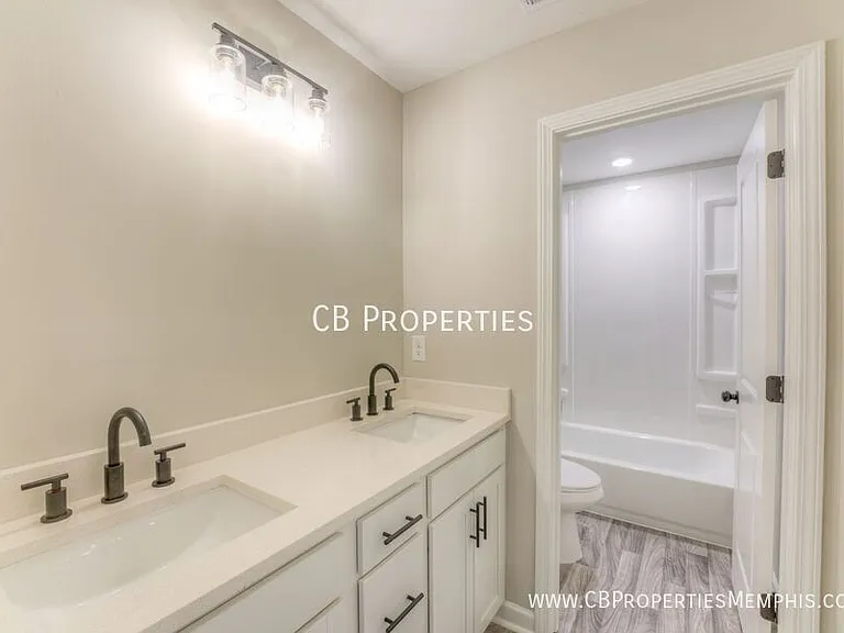 650-652 Ayers St #650 — Photo 17