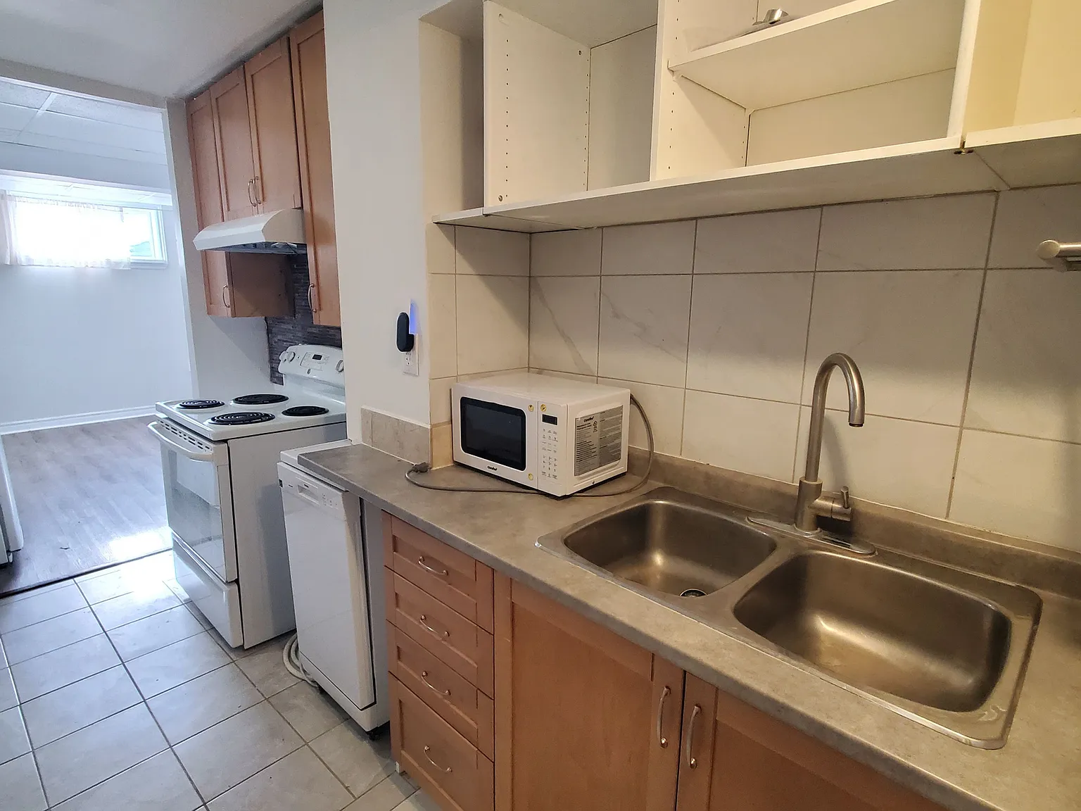 1 bed, $1,400 — Photo 2