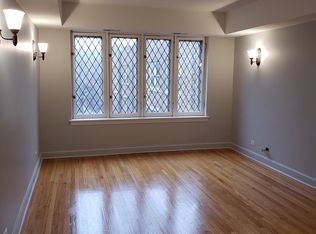 1124 W Washington Blvd #3A, Oak Park, IL 60302