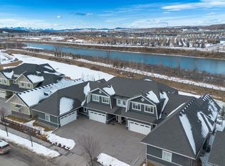 44 S Riviera Way, Cochrane, AB T4C0W9