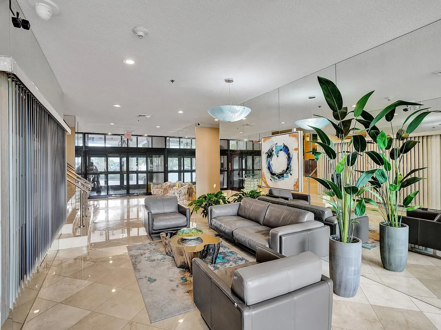 1361 S Ocean Blvd — Photo 4