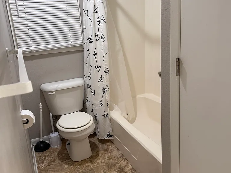 209 Washington Ave #4 — Photo 3