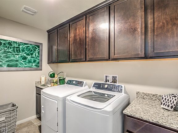 5th image of 4475 Shimmer Pointe Ave