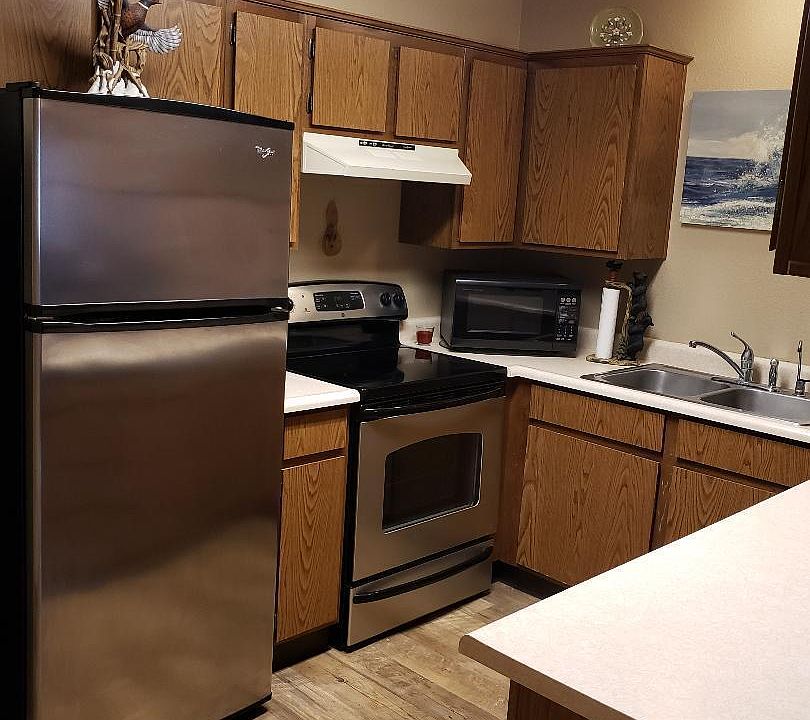 1st image of 1850 Swanson Ave Unit B11