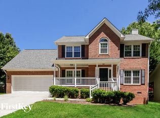 3005 Pinnacle Ct, High Point, NC 27265