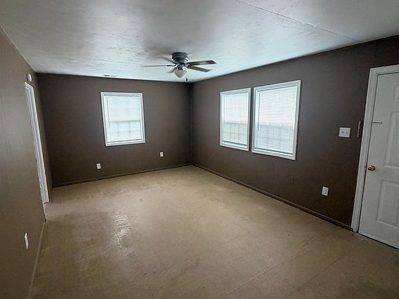 5th image of 4886 Saratoga Ave