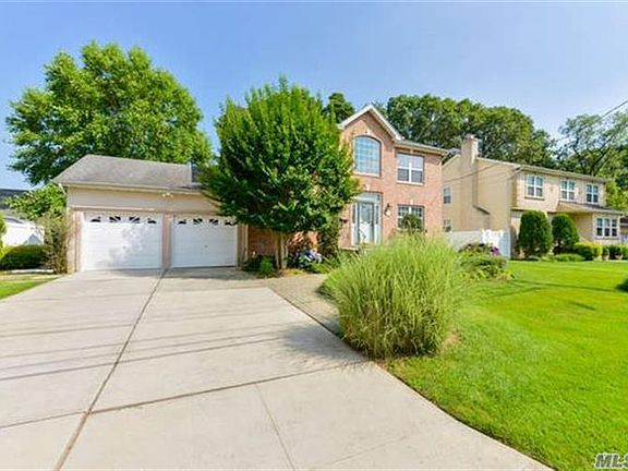 2nd image of 1568 Dillon Ave