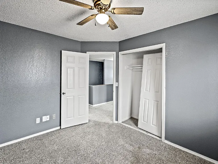 820 Spinner Ct — Photo 19