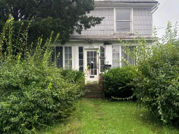 370 E Center St, Elmira, NY 14901