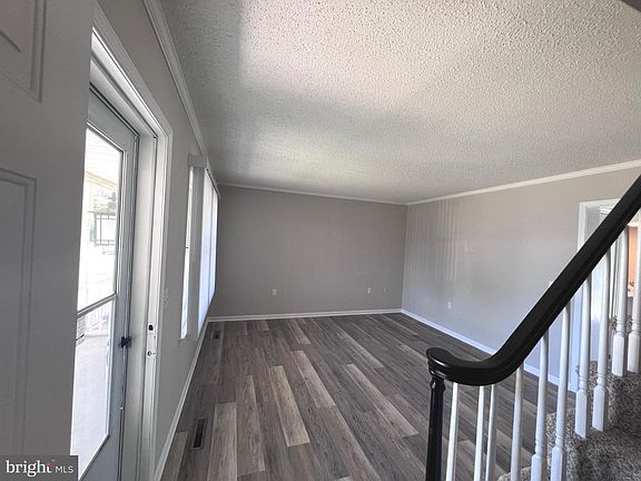 2nd image of 403B Cowgill St