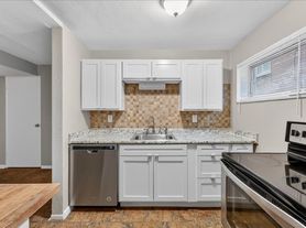 3536 Morganford Rd, Saint Louis, MO