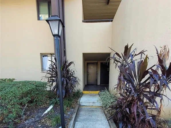 760 S Village Dr N APT 103, Saint Petersburg, FL 33716