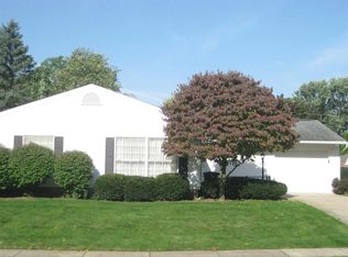 4915 Craig Rd, South Bend, IN 46614