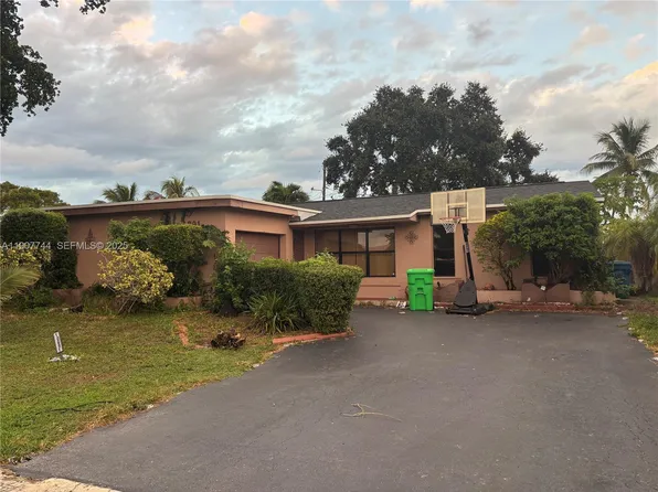 10691 NW 28th St, Sunrise, FL 33322