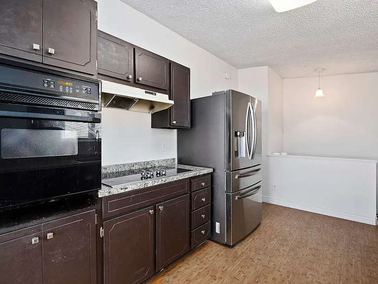 1642 Bel Air Cir — Photo 16