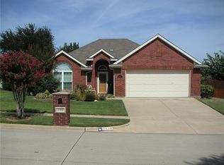 7108 Herman Jared Dr, North Richland Hills, TX 76182