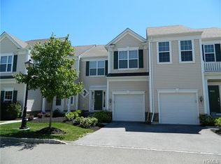 14 Brighton Dr, Newburgh, NY 12550