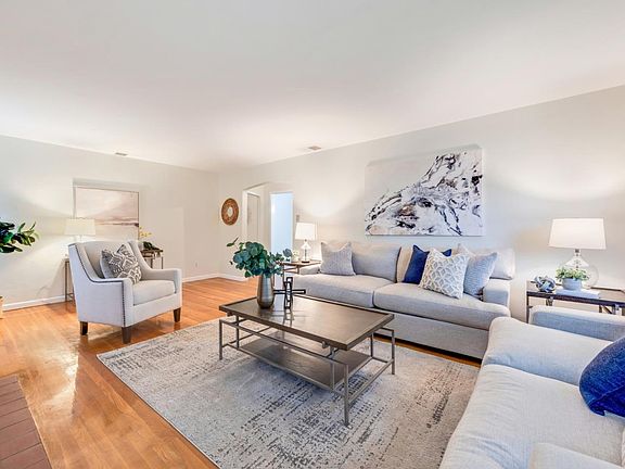 5th image of 1541 Camino Monde