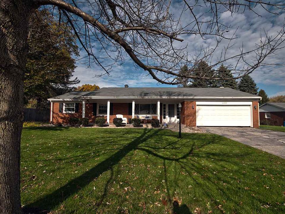 1st image of 1135 Cambridge Dr
