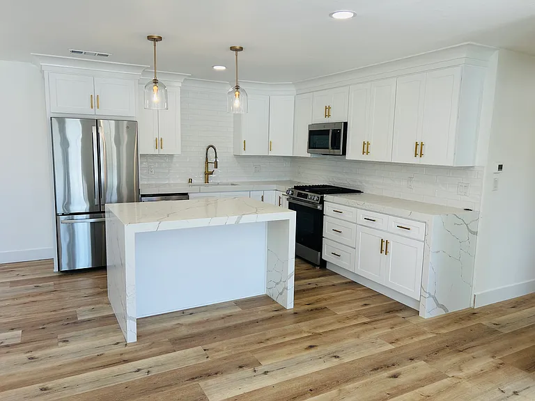 6281 Balmoral Dr — Photo 10