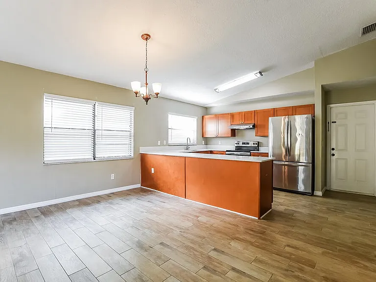 1345 Bridlebrook Dr — Photo 4