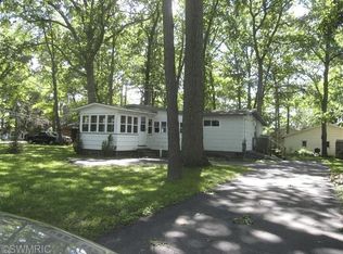 2440 Park Dr, Hillsdale, MI 49242