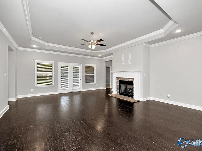 207 Blackwood Dr — Photo 9