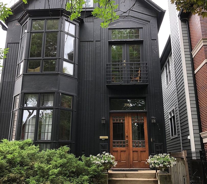 1st image of 3914 N Hermitage Ave