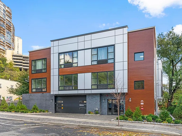 26 Grand St #302 — Photo 2