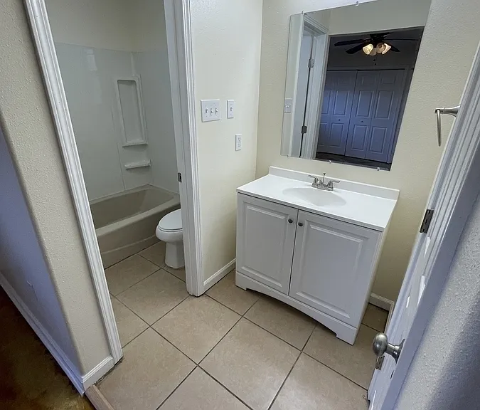 3617 Charles Dr — Photo 2