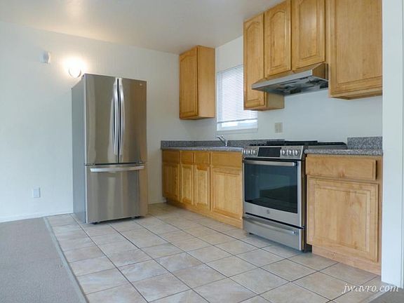 2nd image of 25 Elgin Park APT 6