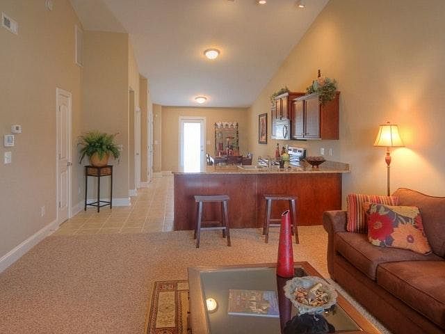 2nd image of 1401 Chestnut Ridge Ct #A
