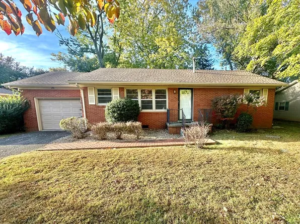 107 Sherwood Dr, Hopkinsville, KY 42240