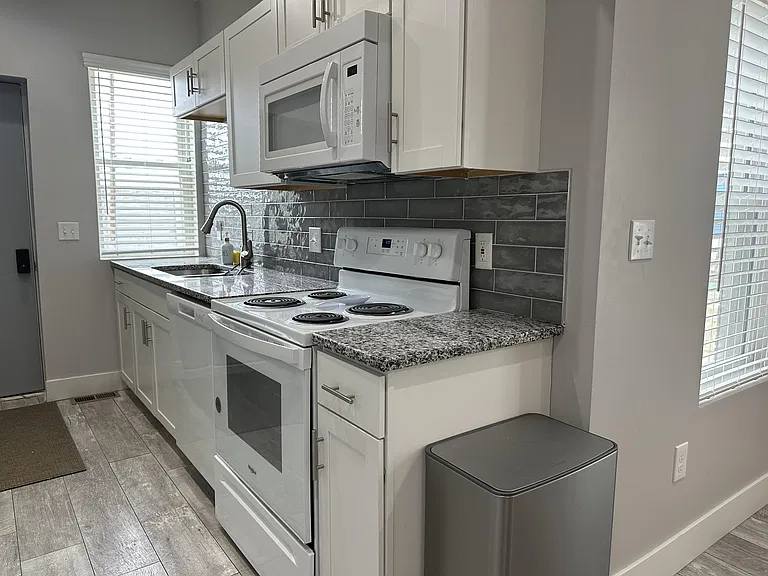 1129 Sidney St — Photo 24