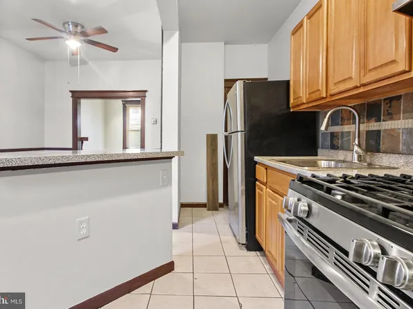 2904 N Taney St, Philadelphia, PA 19132